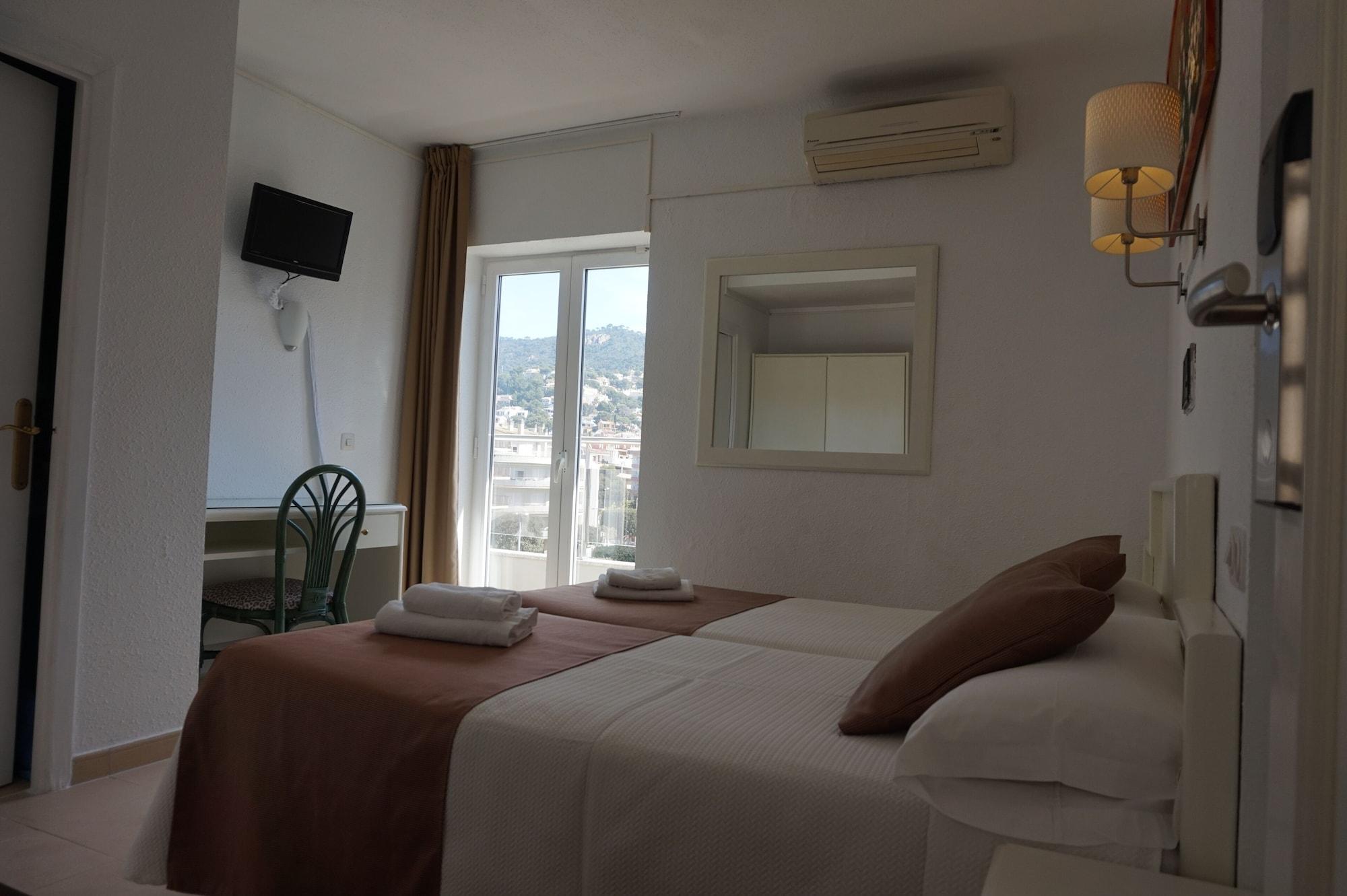 Hotel Hermes Tossa de Mar Exterior photo